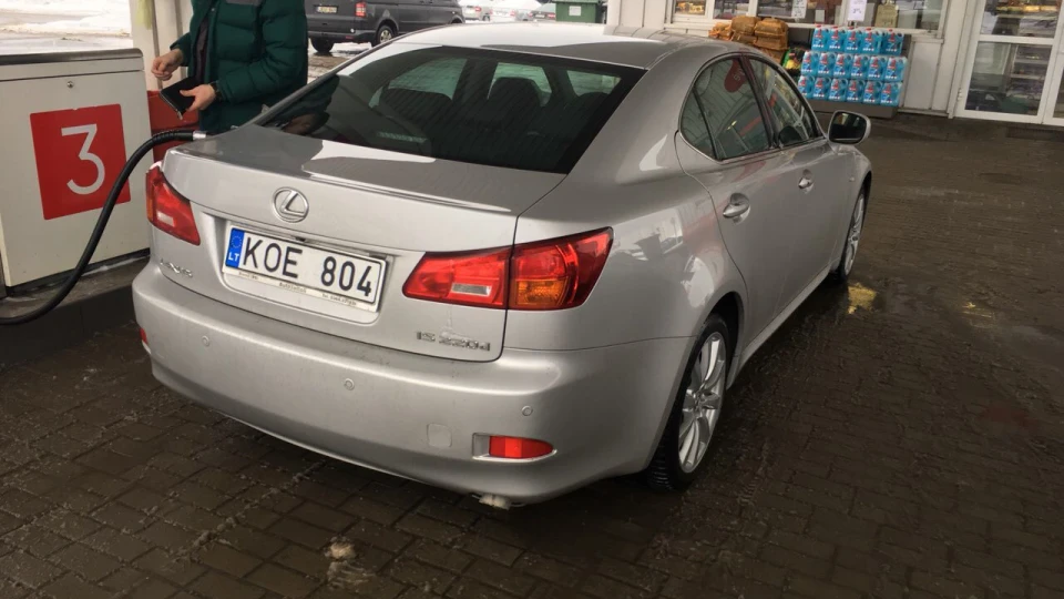 Lexus IS 2.2t 2