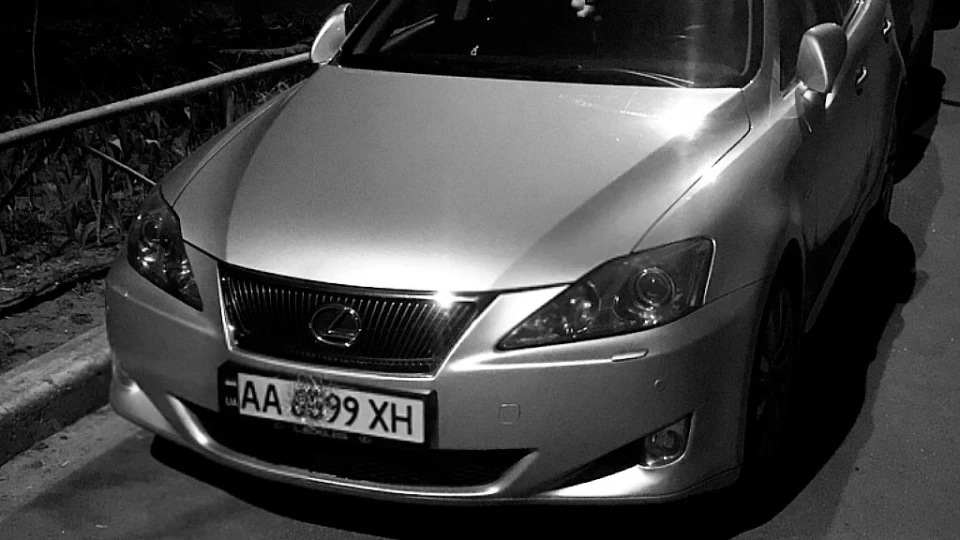 Lexus IS 2.2t 3