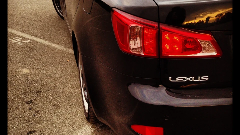 Lexus IS 2.5 V6 2