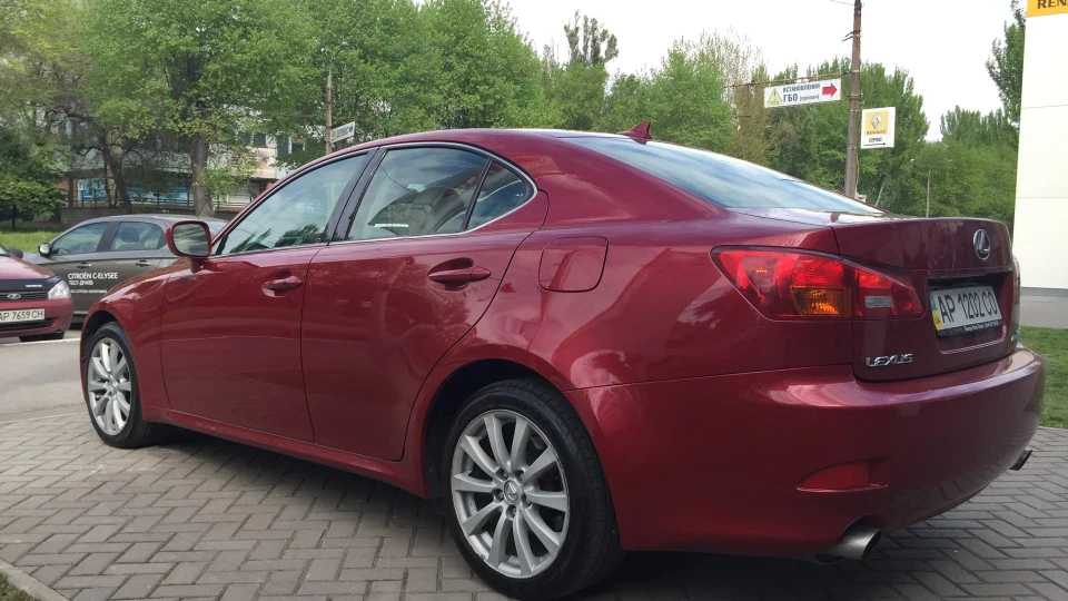 Lexus IS 250 AWD 4