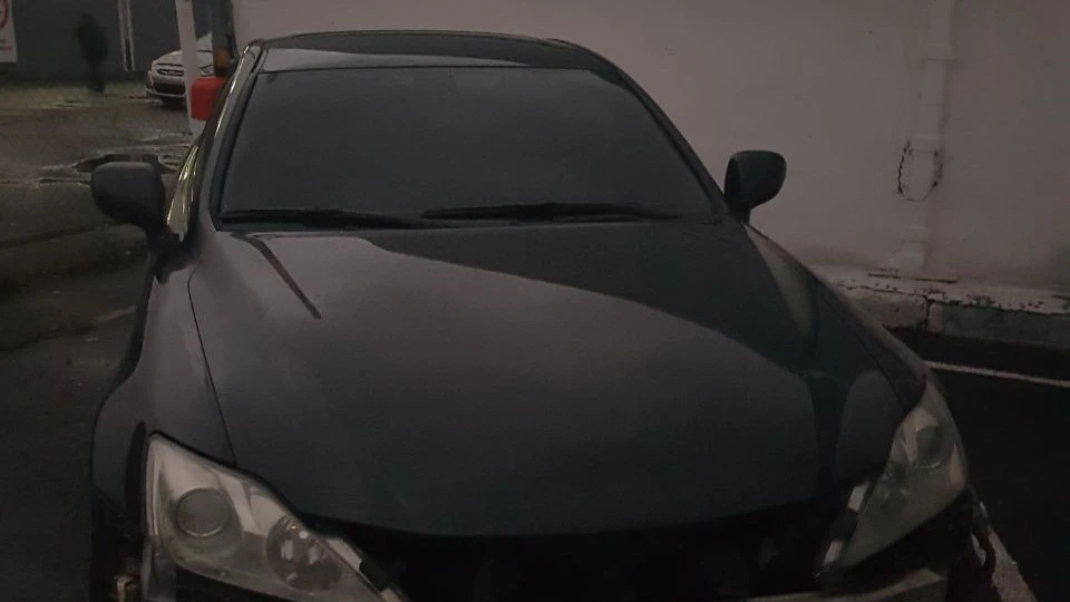 Lexus IS 3 арабських літри