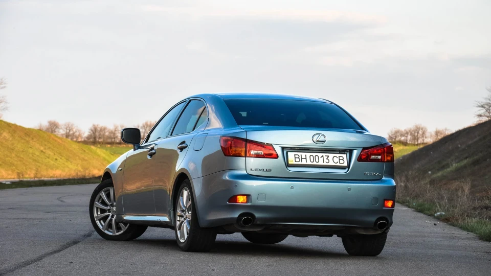 Lexus IS 3.0 2