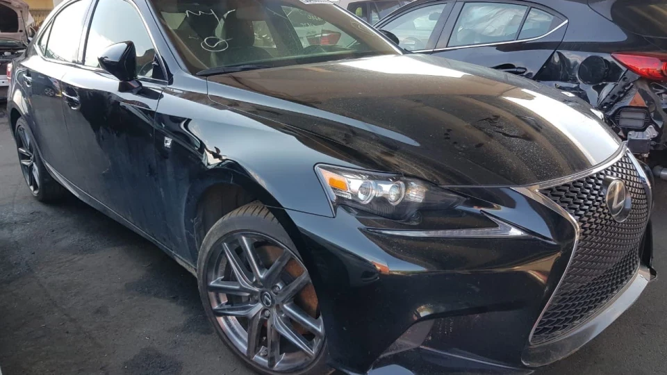 Lexus IS 350 AWD