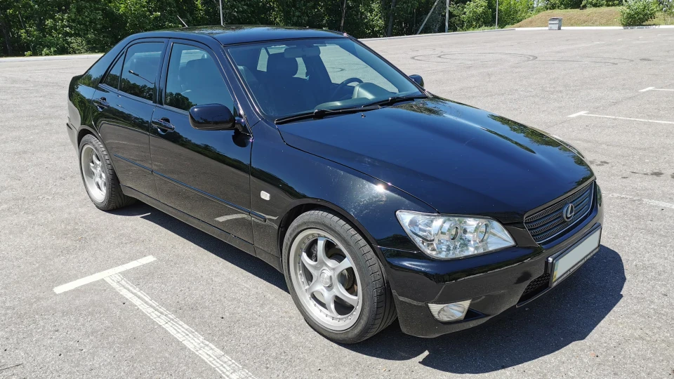 Lexus IS 400 4