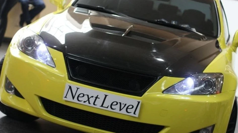 Lexus IS CARBONовий ЛИМОН