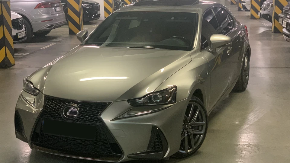 Lexus IS F-Sport