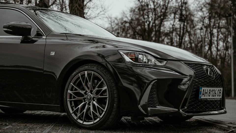 Lexus IS F sport 3