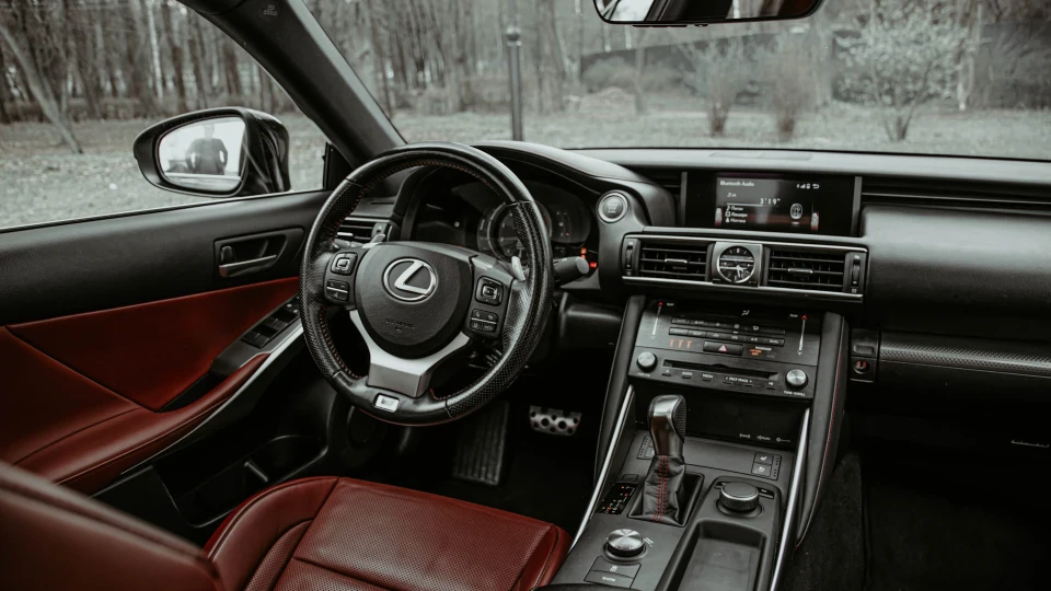 Lexus IS F sport 5