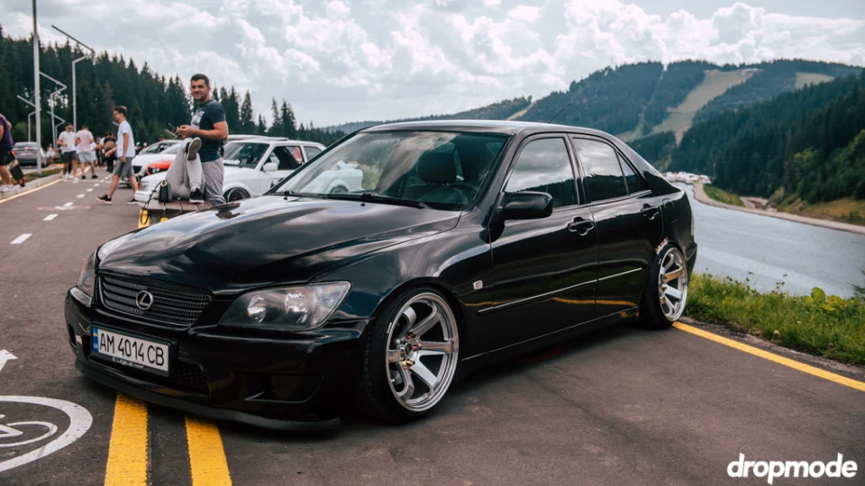 Lexus IS IBALLWASRAWT 3