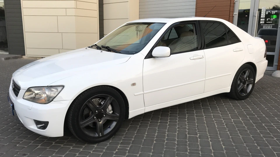 Lexus IS Intelligent sport 300 5