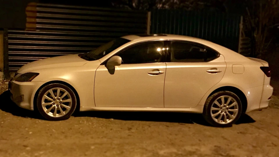 Lexus IS Iska) 4