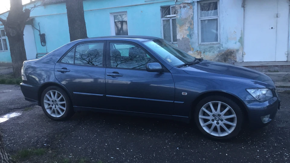 Lexus IS Лексар 3