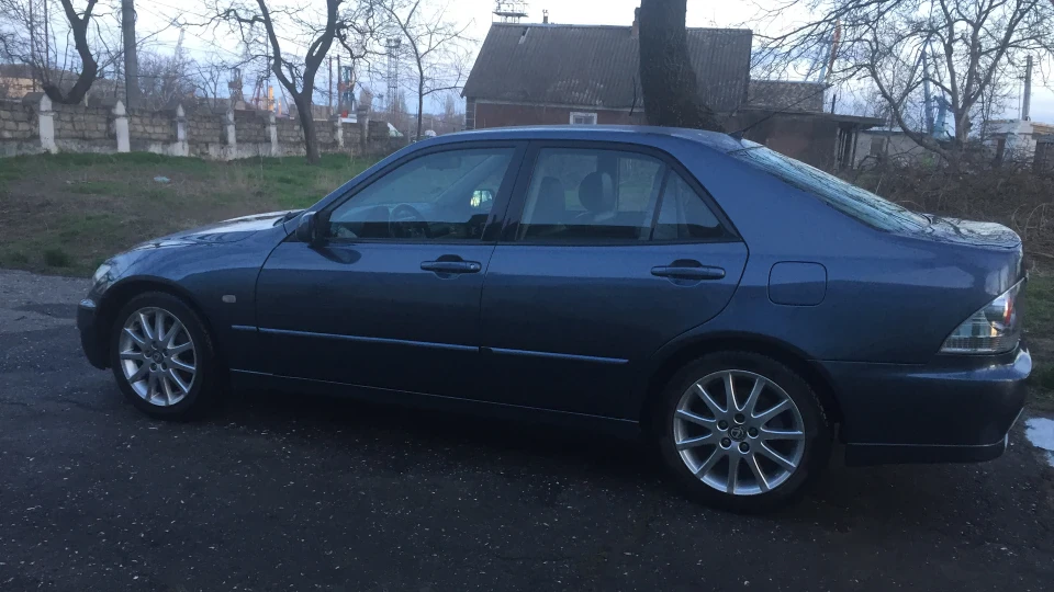 Lexus IS Лексар 4
