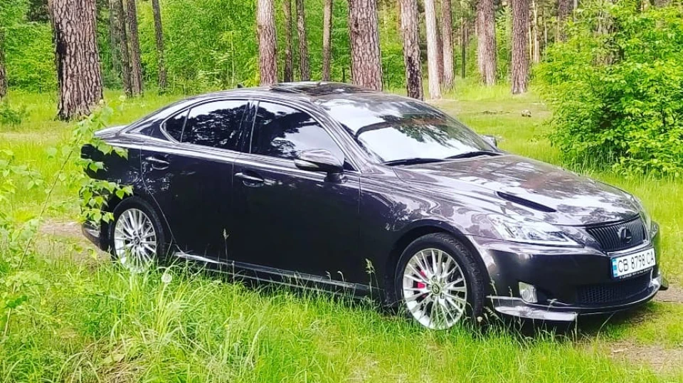 Lexus IS Лісовик 2