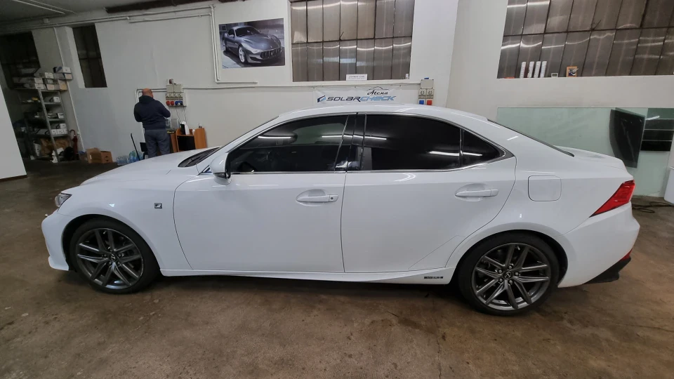 Lexus IS Lexus IS 300h