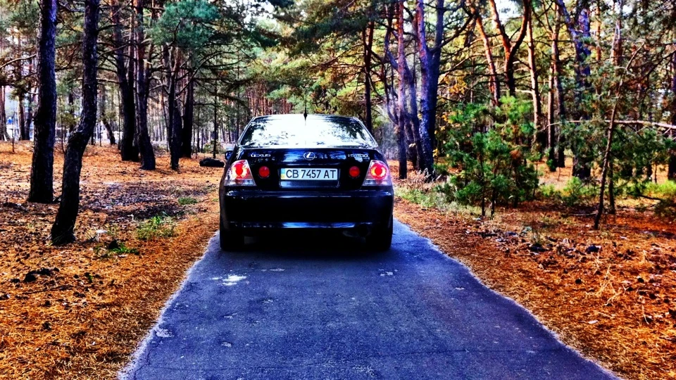 Lexus IS Вугілля) 2