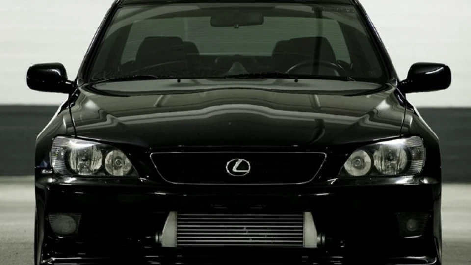 Lexus IS Вугілля) 3