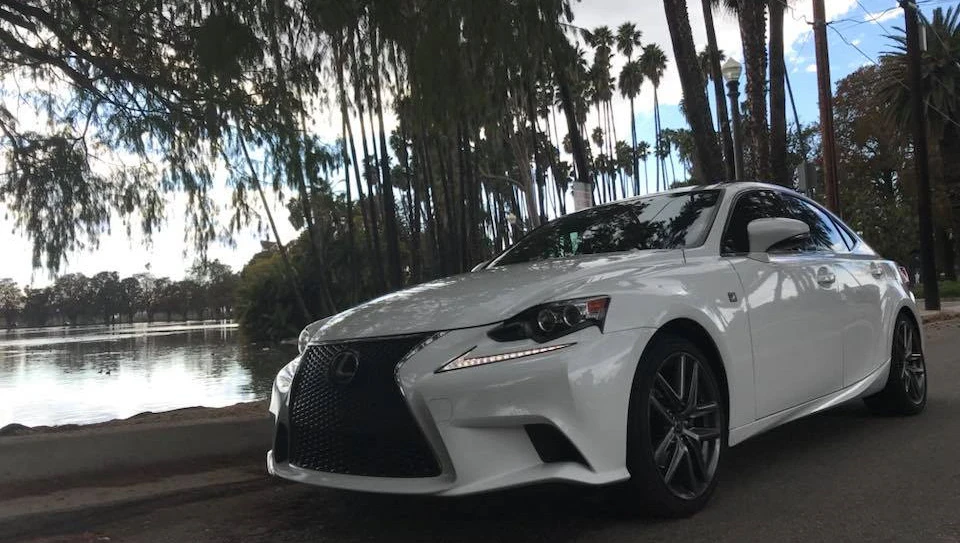 Lexus IS White F spirit 4