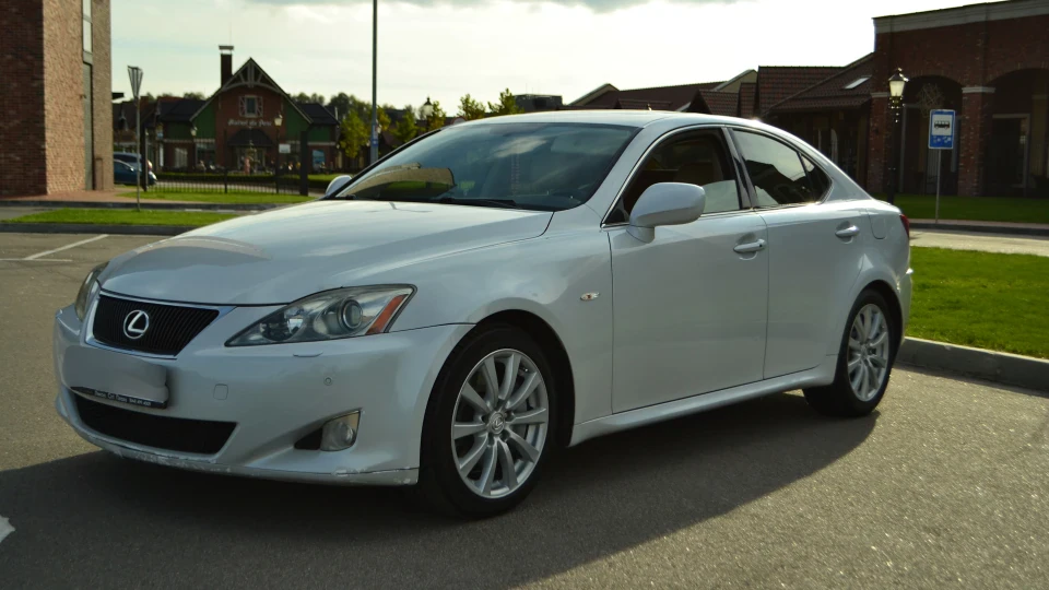 Lexus IS Перлина 5