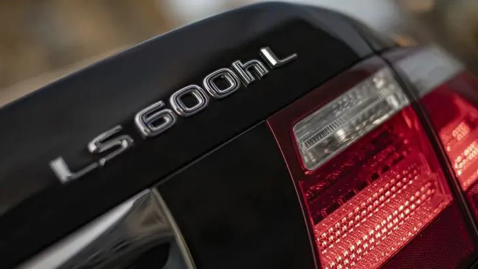Lexus LS Hybrid 4