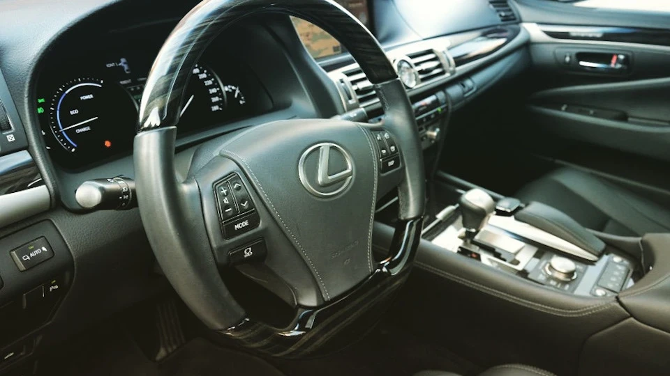 Lexus LS Hybrid [UA] 2