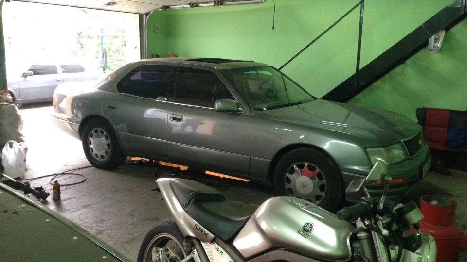 Lexus LS 2