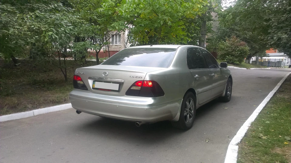 Lexus LS