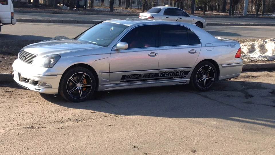 Lexus LS 3