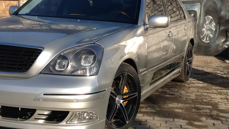 Lexus LS 5
