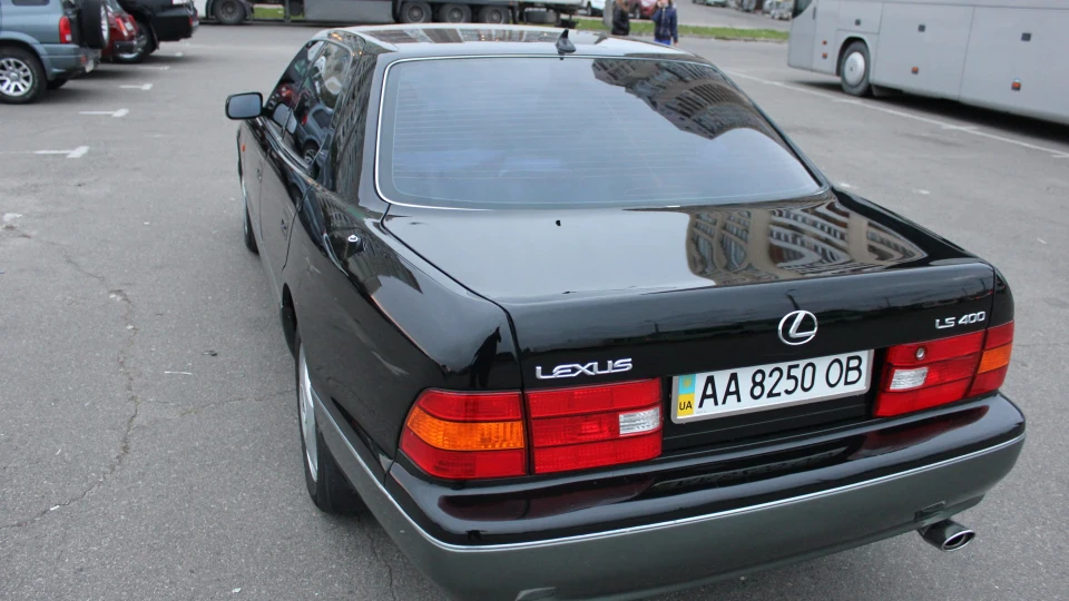 Lexus LS 5
