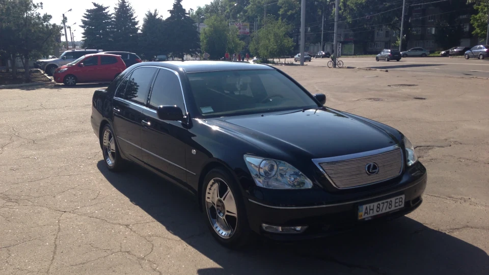 Lexus LS 3