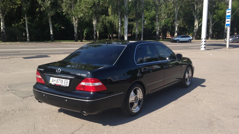 Lexus LS 5