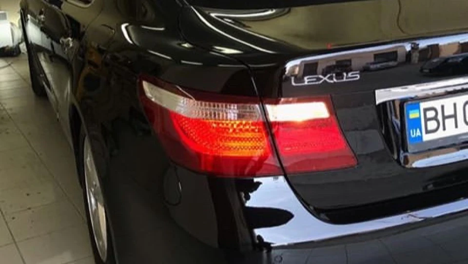 Lexus LS 3