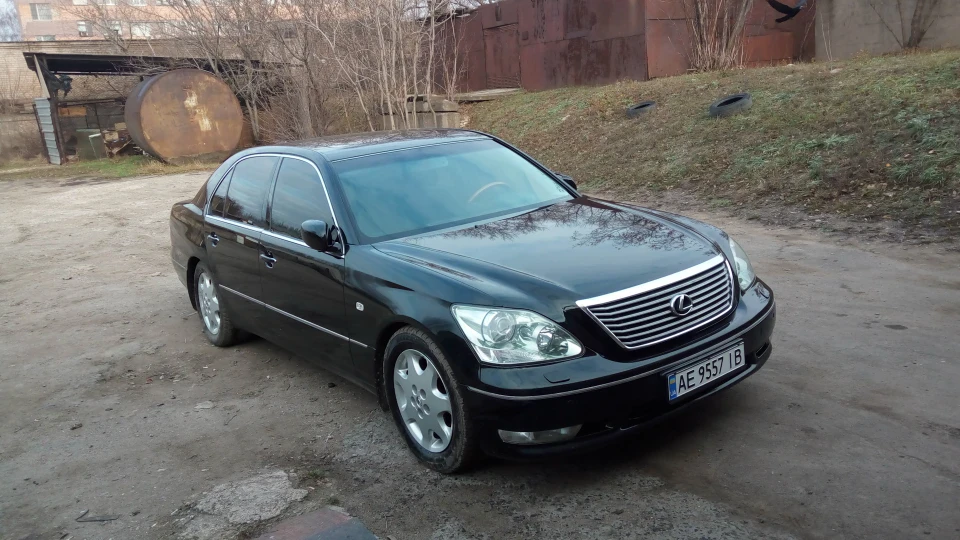 Lexus LS 430 2