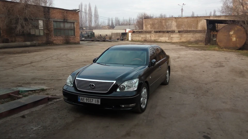 Lexus LS 430 3