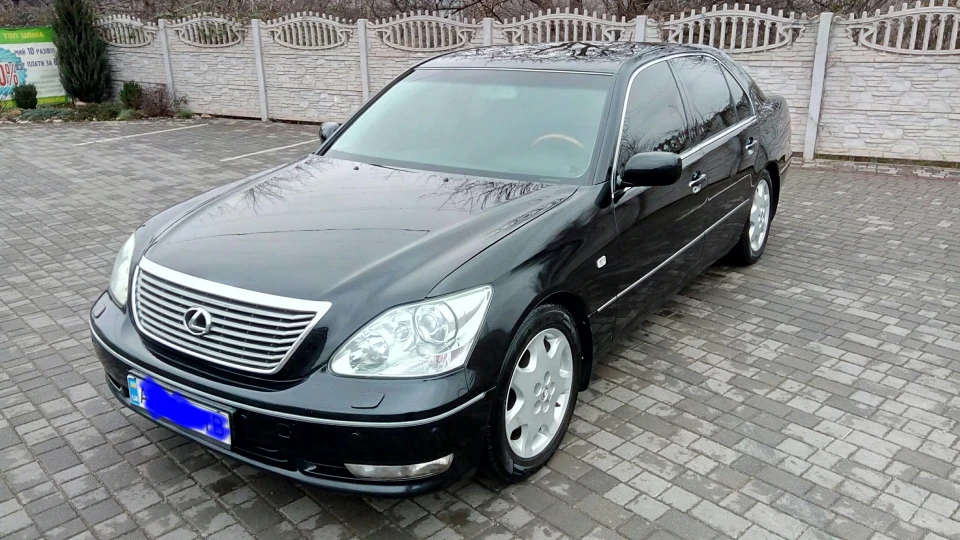Lexus LS 430 5