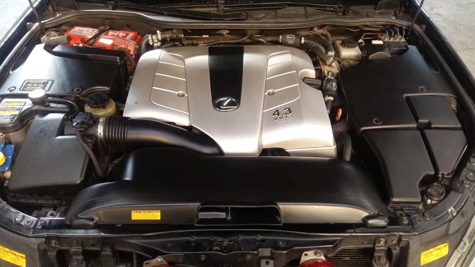 Lexus LS 430 3