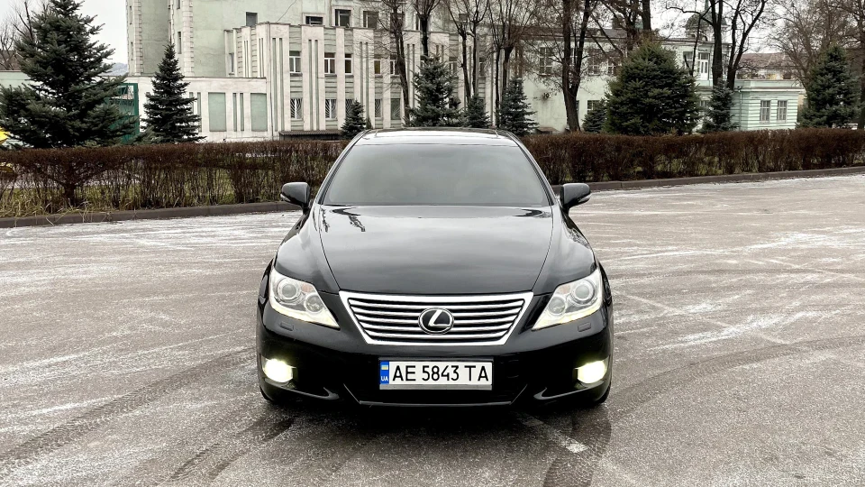 Lexus LS 460 AWD