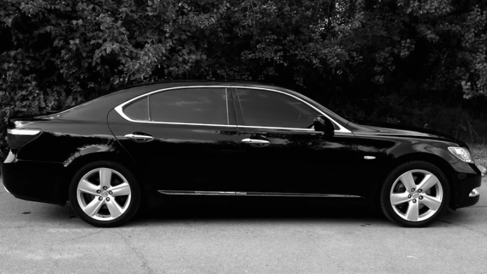 Lexus LS 460 Long Снин