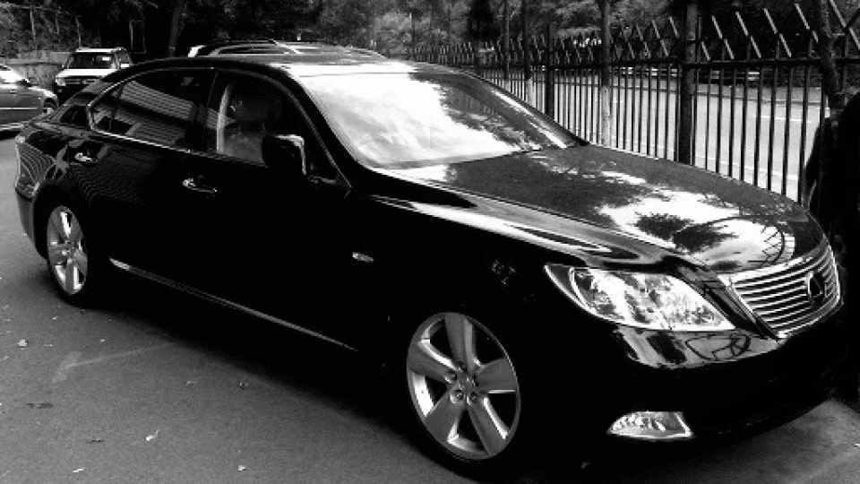 Lexus LS 460 Long Снин 3