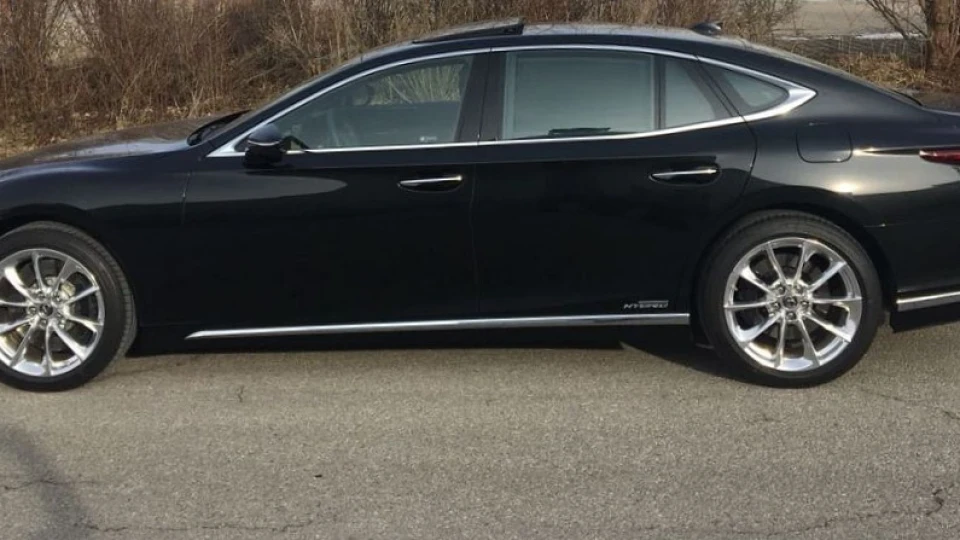 Lexus LS 500H 4