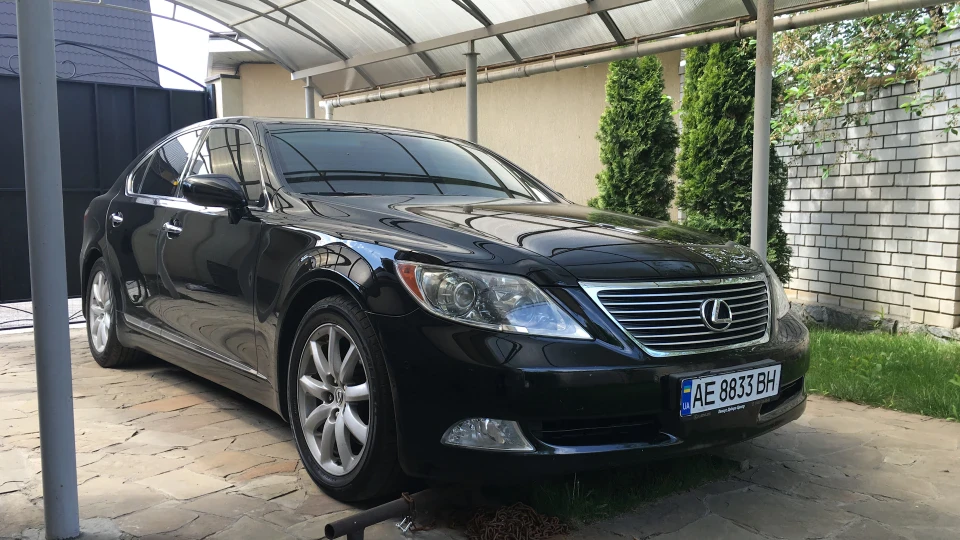 Lexus LS Dreamliner 3