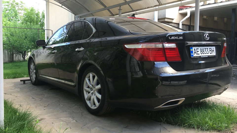 Lexus LS Dreamliner 5