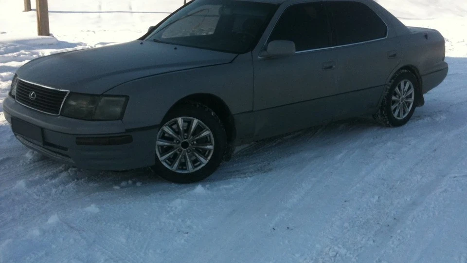 Lexus LS Японська Волга 3