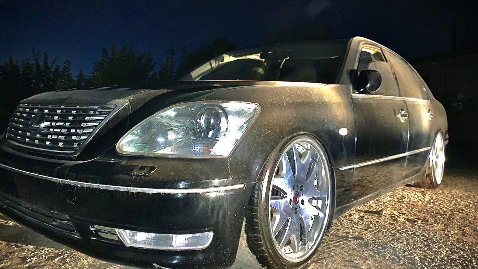 Lexus LS Японський диван!