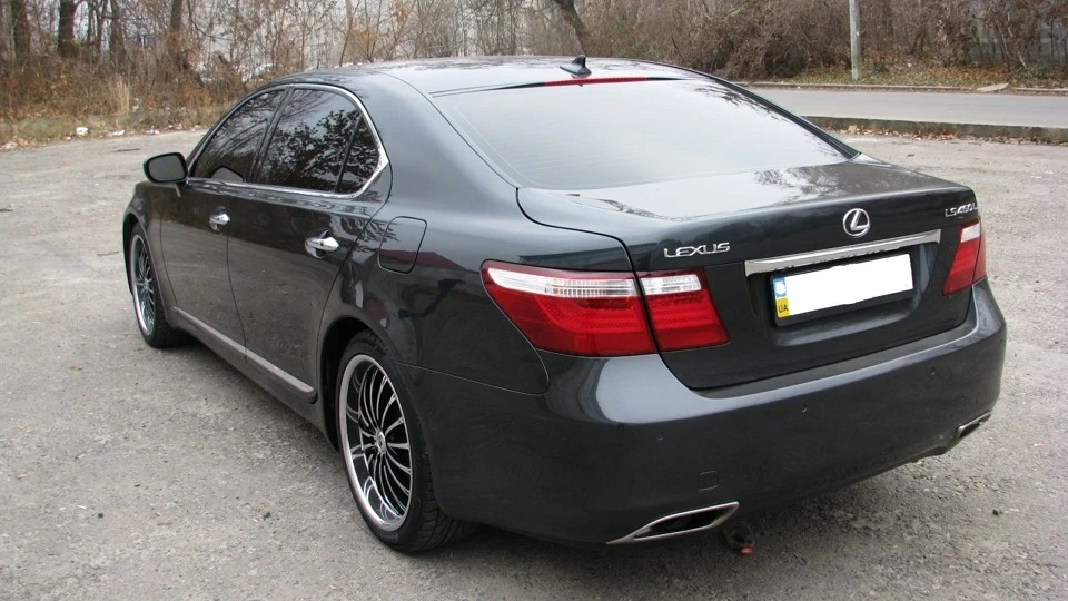 Lexus LS Корабель кохання 2