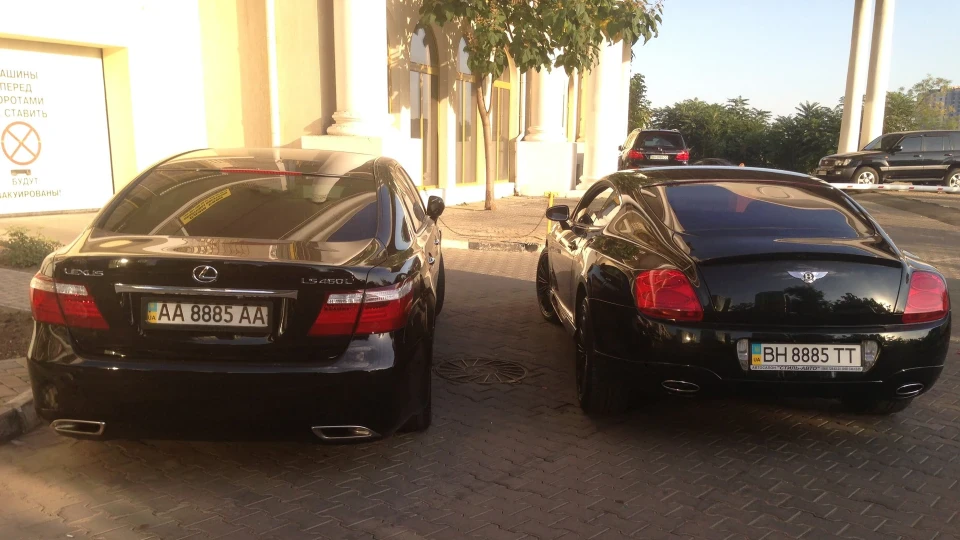 Lexus LS Корабель на колесах