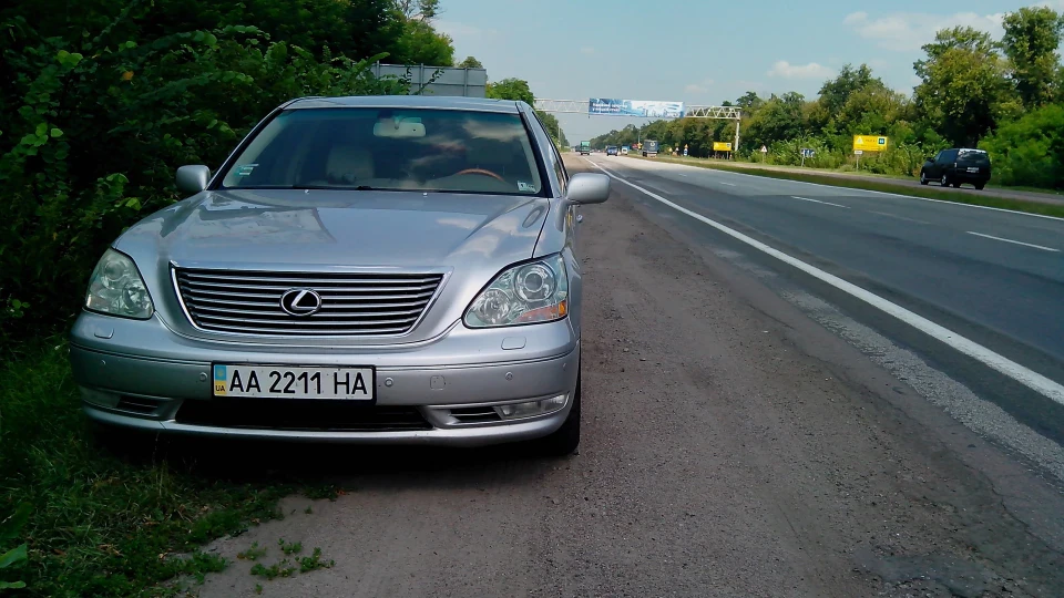 Lexus LS Шкіряний Кабінет 5