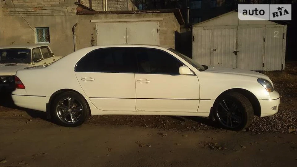 Lexus LS LONG EXCLUSIVE 5