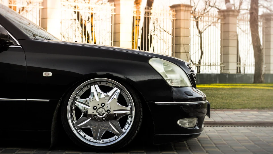 Lexus LS LOW! Custom Air 2